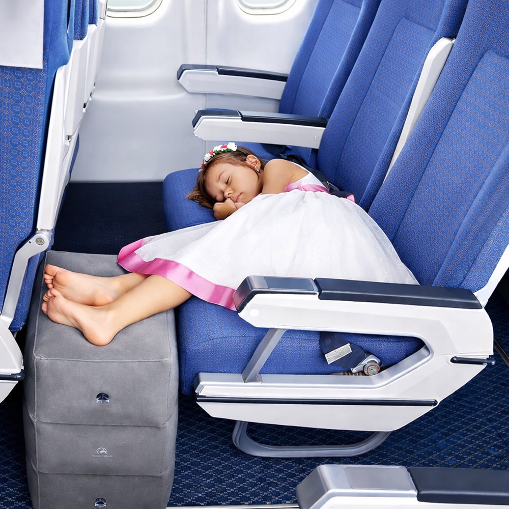 Oppustelig fodstøtte til flyrejser - TravelHawk